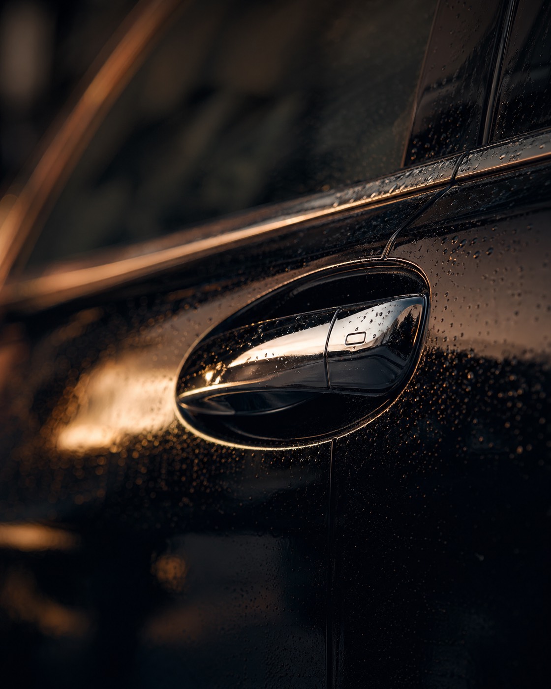 Chrom-Türgriff Detail – Mercedes-Maybach Limousinenservice mit Chauffeur